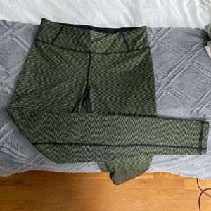 lucy black and green leggings